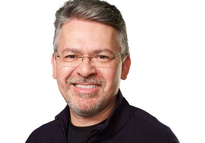 John Giannandrea, ex capo AI di Apple, entra in CuspAI: la nuova sfida nella startup di intelligenza artificiale