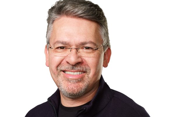 John Giannandrea, ex capo AI di Apple, entra in CuspAI: la nuova sfida nella startup di intelligenza artificiale