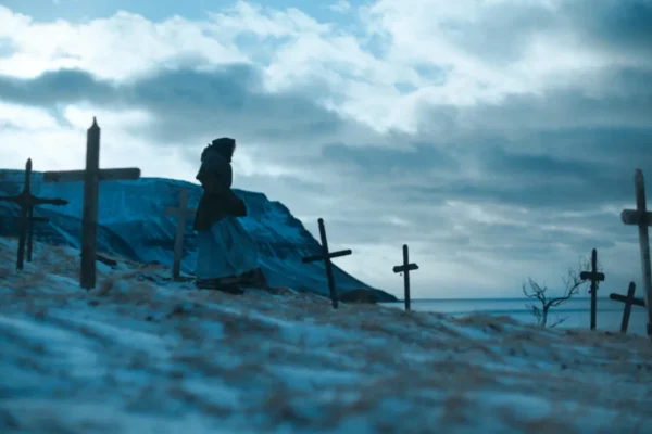 Più angoscia che jumpscare, l’horror nordico L’inverno più duro (The Damned) Netflix è anche un’agghiacciante parabola morale