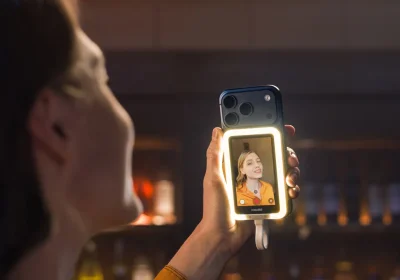 Insta360 Snap è il display magnetico perfetto per chi vuole di più dai selfie