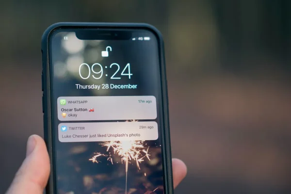 Apple risolve il problema che permetteva alla polizia di recuperare messaggi cancellati dagli iPhone
