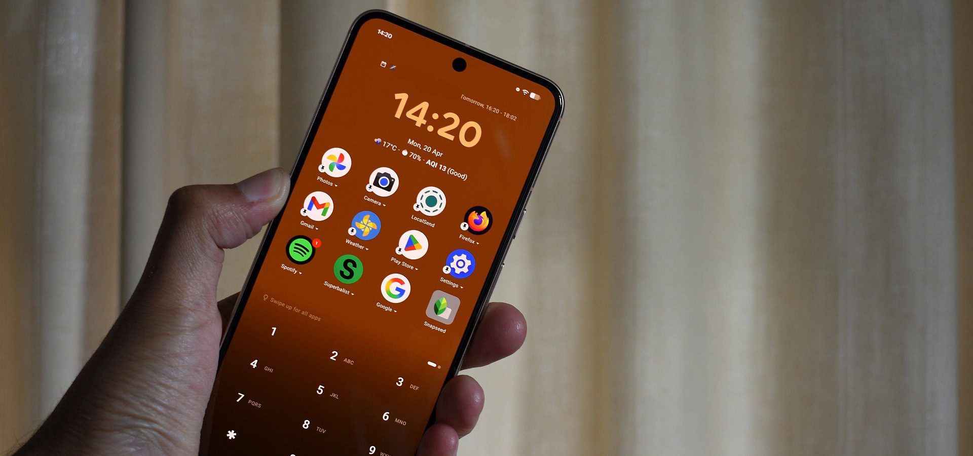 Ho pensato di odiare questo launcher Android ispirato ai telefoni “stupidi”, ma mi sono sbagliato di grosso!