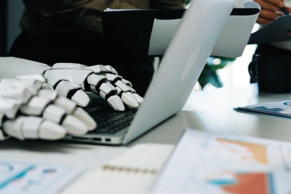 AI e lavoro: la rivoluzione che trasforma organizzazioni e risorse umane