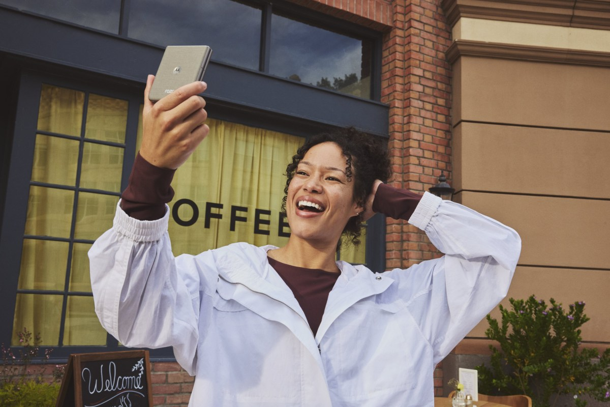 Motorola Razr 70 e Razr 70 Ultra in offerta a prezzo speciale