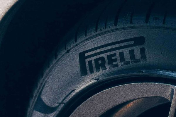 Pirelli e Univrses: l’innovazione dell’AI per i pneumatici