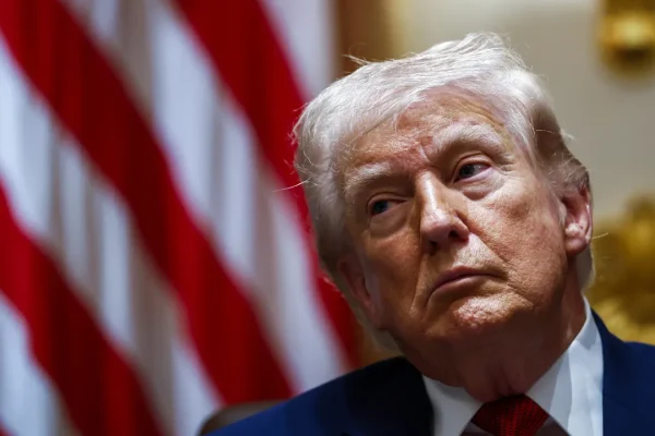 Maga, la rivolta degli ex trumpisti di ferro per la guerra in Iran (da Candace Owens a Tucker Carlson)