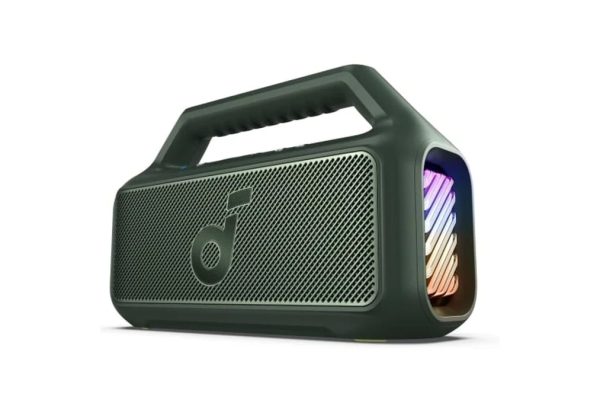 Risparmia il 36% sul potente altoparlante Bluetooth Soundcore Boom 2!