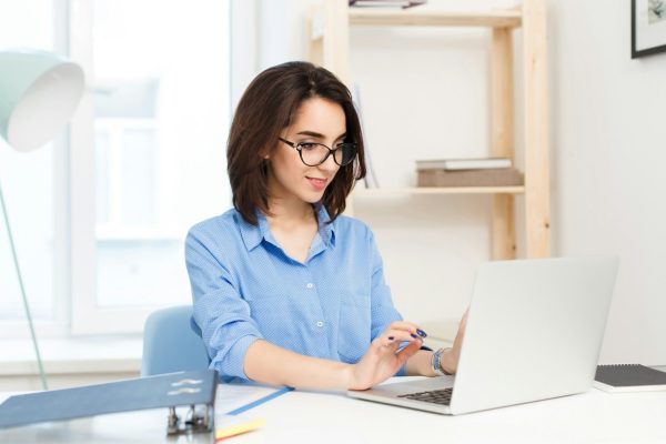 Guida pratica all’hosting con dominio ed e-mail inclusi a partire da 0 euro al mese con IONOS