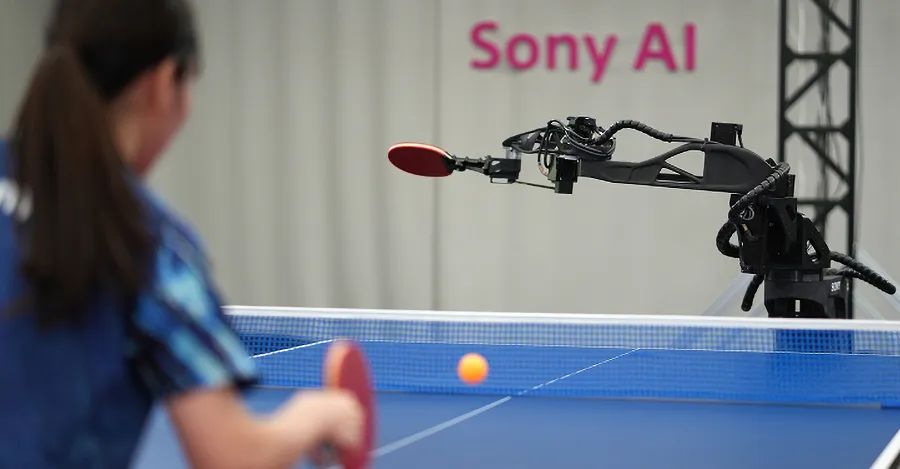 Scopri il robot da ping-pong di Sony che sconfigge campioni di alto livello!