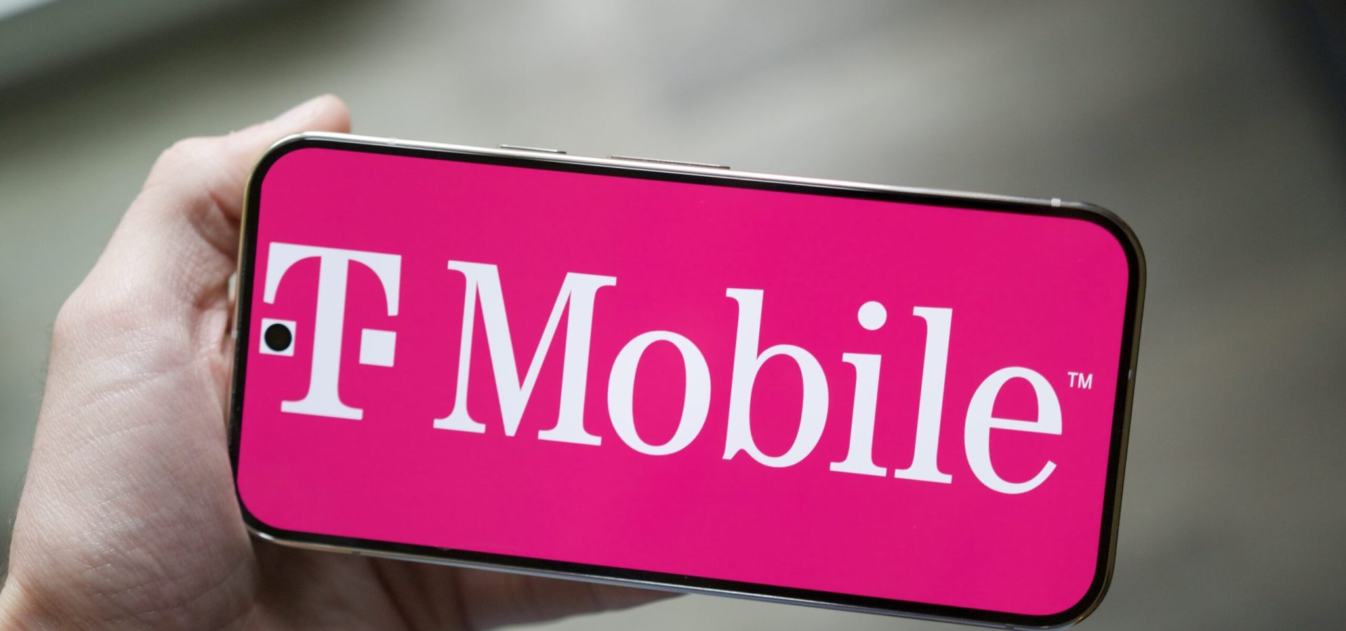 I clienti T-Mobile pensano che i rappresentanti di supporto siano intelligenza artificiale: la smentita di T-Mobile