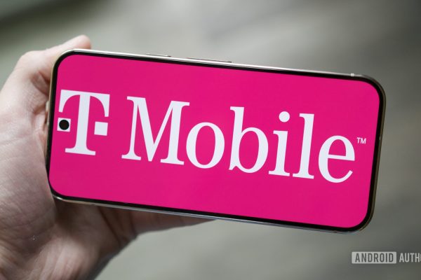 I clienti T-Mobile pensano che i rappresentanti di supporto siano intelligenza artificiale: la smentita di T-Mobile