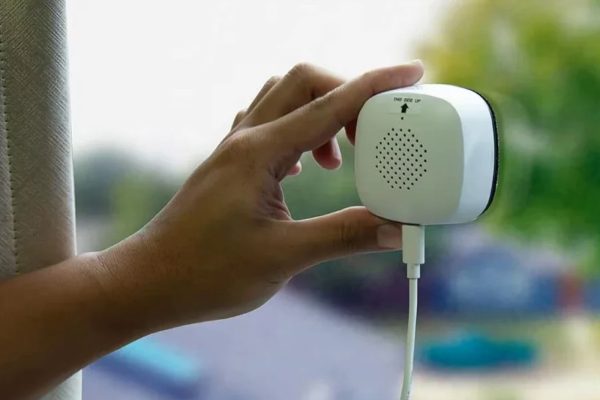 Telecamera per Finestra: Sorveglia la Tua Casa dall’Interno a Meno di 13 €