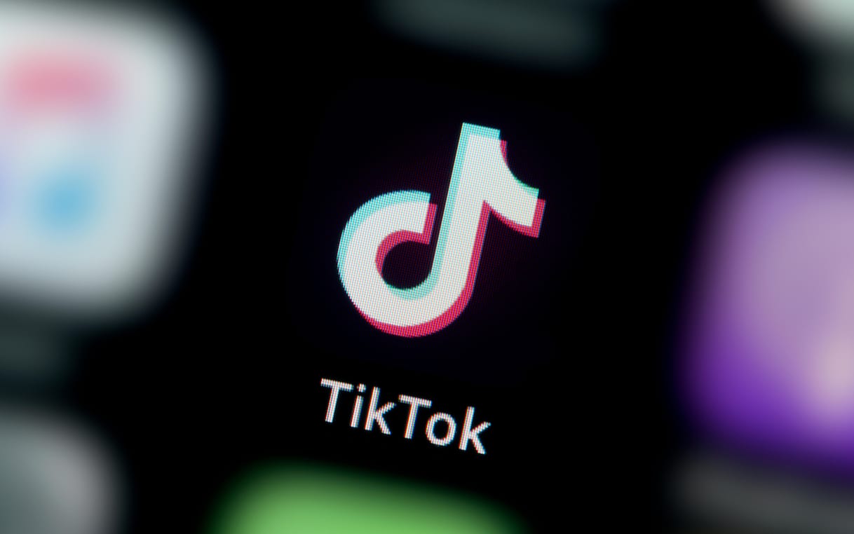 Comprare e Vendere su TikTok: L’Importanza della Community Oggi