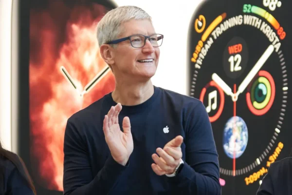 Novità dal Town Hall di Tim Cook: Successi e Errori Svelati nel Report!