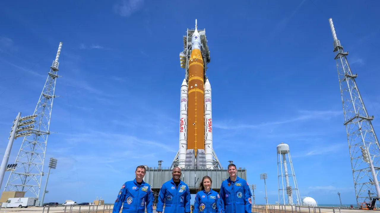 Chi sono i quattro astronauti di Artemis II e perché Bill Nelson della Nasa li ha definiti ‘L’equipaggio dell’umanità’