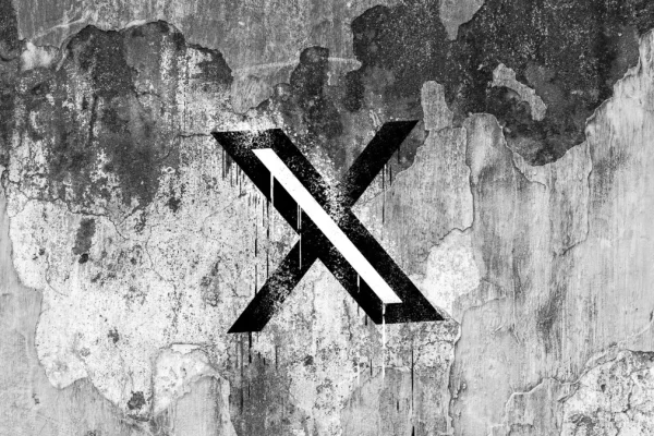 X presenta l’app XChat indipendente su iOS
