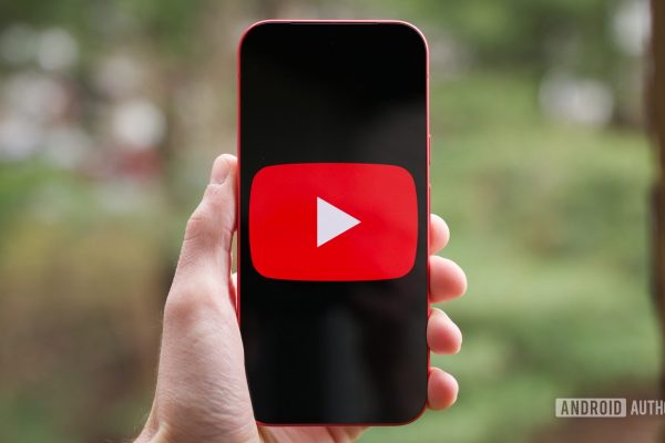 Google conferma la nuova funzione di annunci affiancati su YouTube mobile