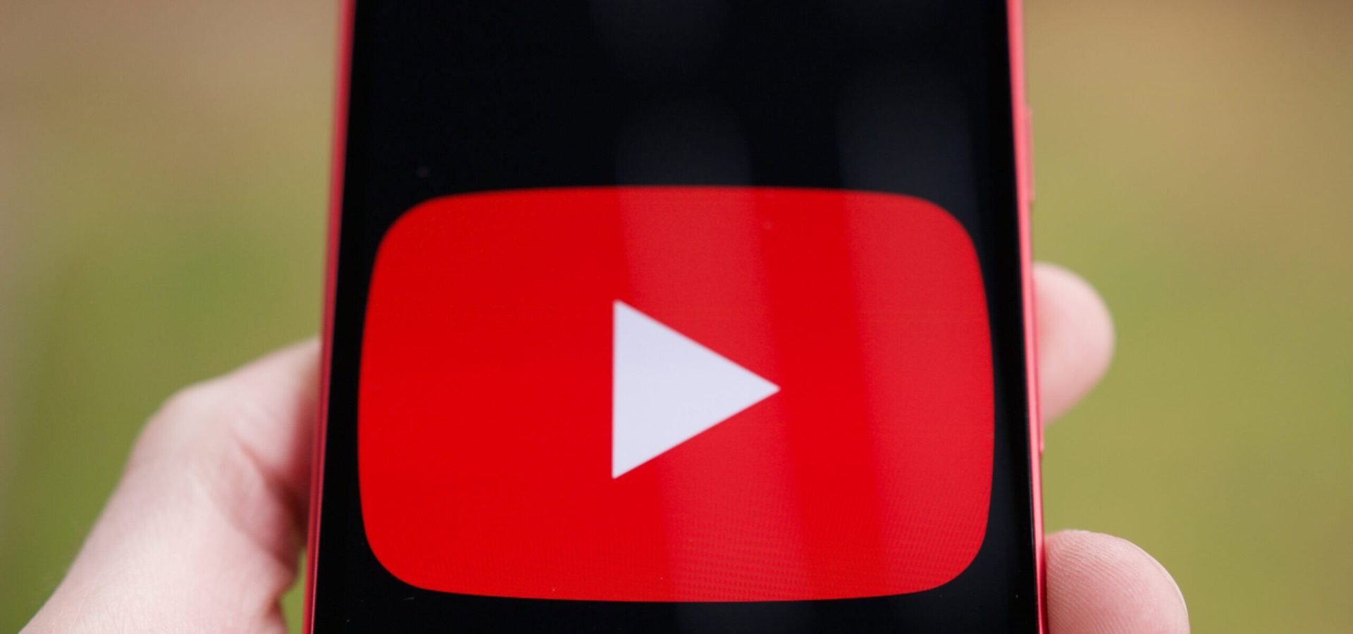 YouTube Sperimenta una Ricerca in Stile Chat per Facilitarne l’Uso