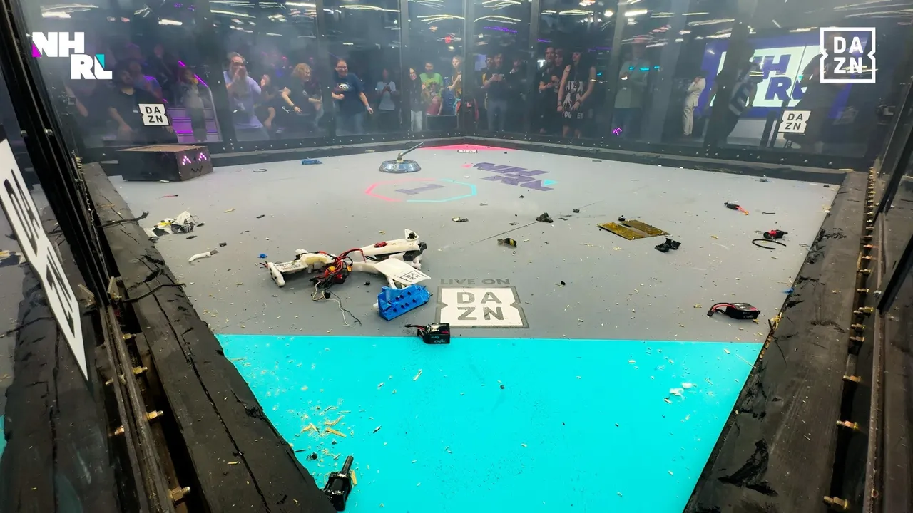 Dazn presenta combattimenti tra robot: design innovativo, intelligenza artificiale e cultura maker in azione