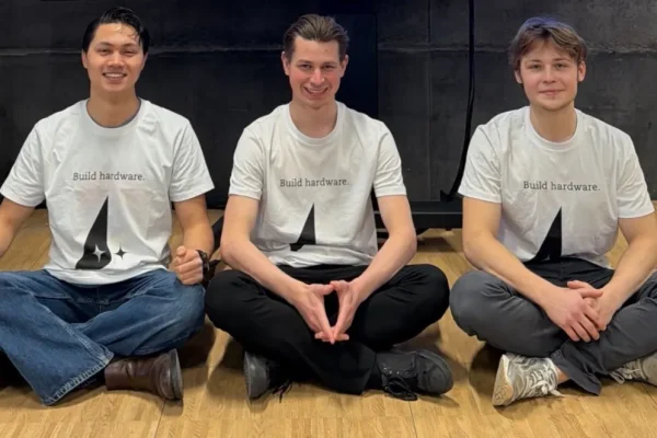 Lovable Investisce in una Startup per Portare il Vibe Coding nell’Hardware
