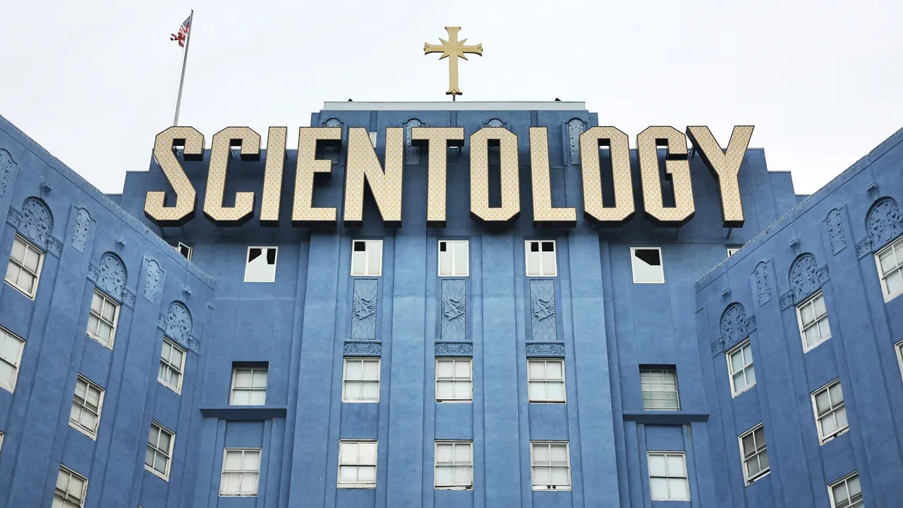 Speedrun: il nuovo trend TikTok delle corse nelle chiese di Scientology
