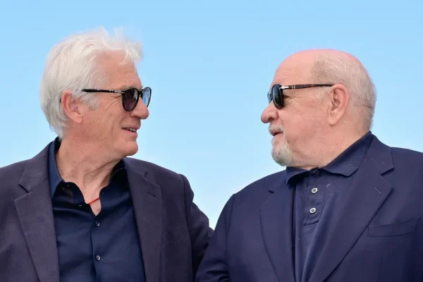 Paul Schrader e la sua deludente esperienza con una fidanzata creata dall’AI