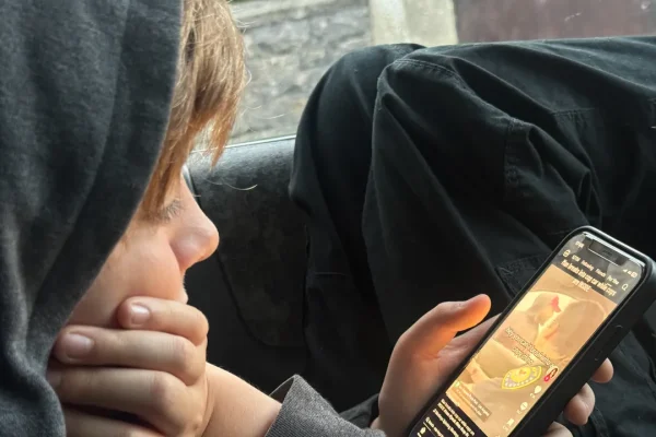 Class Action Europea: Italia Inaugura la Prima Rete Legale contro Meta e TikTok per Proteggere i Minori