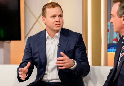 Spencer Pratt: dall’antagonista di The Hills a candidato sindaco di Los Angeles con video eroici e proposta di lotta agli homeless