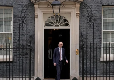 Caso Palantir: Accesso Illimitato alle Identità dei Pazienti Britannici con il Cambiamento al Vertice del Ministero della Salute