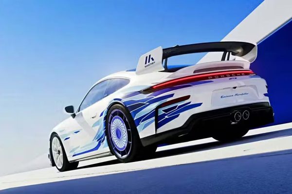 Porsche 911 GT3: la serie speciale affilata come la katana di un samurai