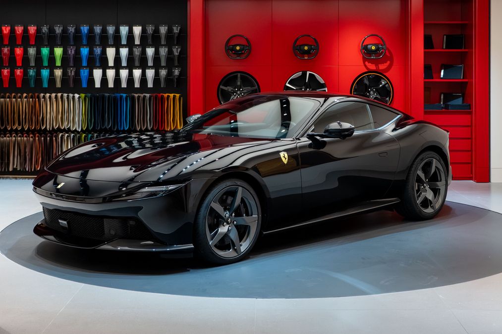 Il Rinnovato Stile delle Concessionarie Ferrari che Aumenta l’Esclusività