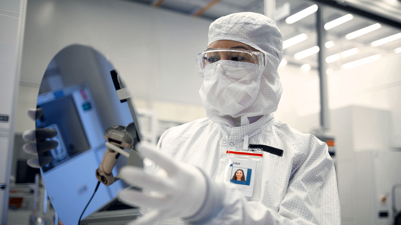 Accordo Preliminare tra Apple e Intel per Nuovi Chip di Ultima Generazione, Secondo il WSJ