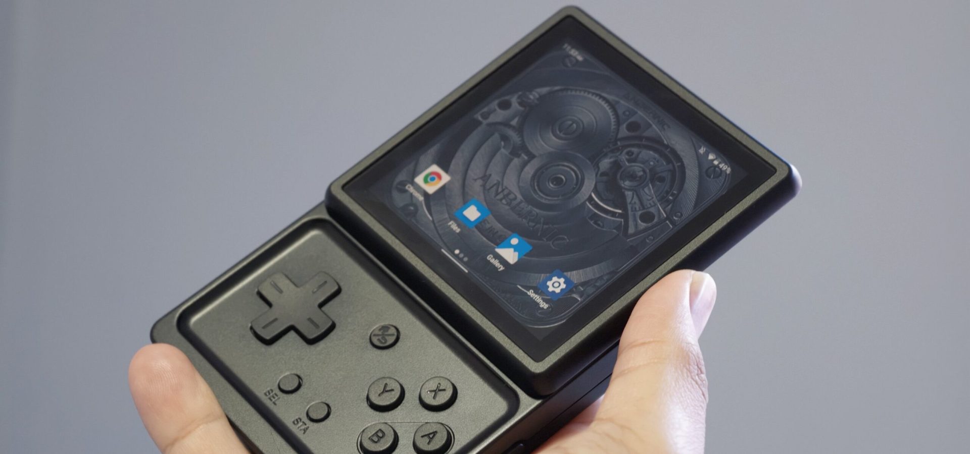 Questo nuovo dispositivo Android portatile ha un design stravagante e costa meno di 90 euro!