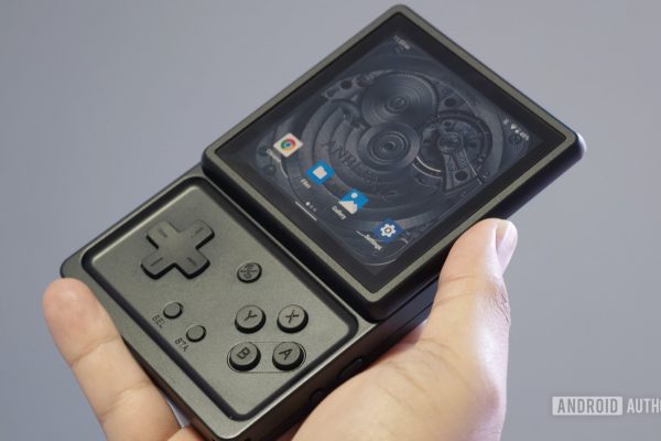 Questo nuovo dispositivo Android portatile ha un design stravagante e costa meno di 90 euro!