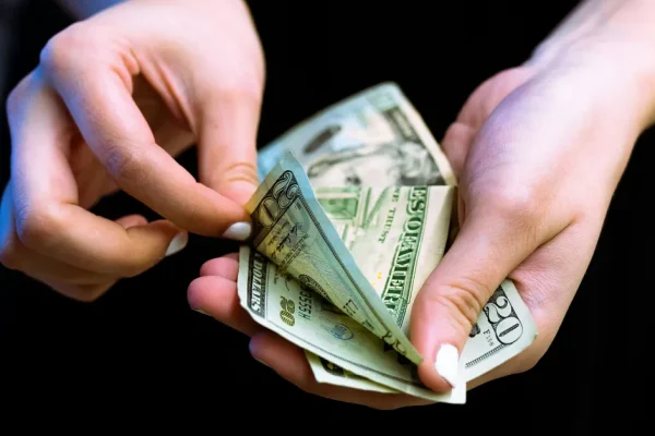 Scopri se hai diritto a una parte del nuovo accordo da 250 milioni di dollari di Apple per Siri!