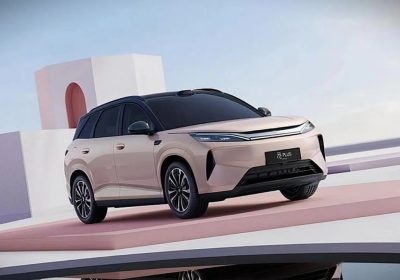 BYD Atto 3: il debutto con 630 km di autonomia e ricarica fulminea!