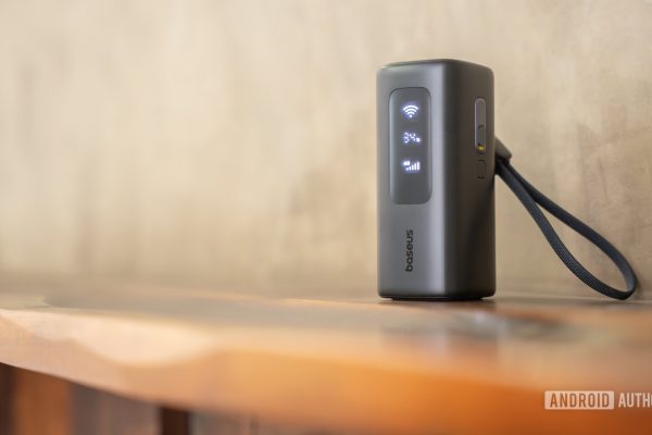 Baseus EnerGeek GX11: Power Bank e Hotspot All-in-One per Ogni Necessità