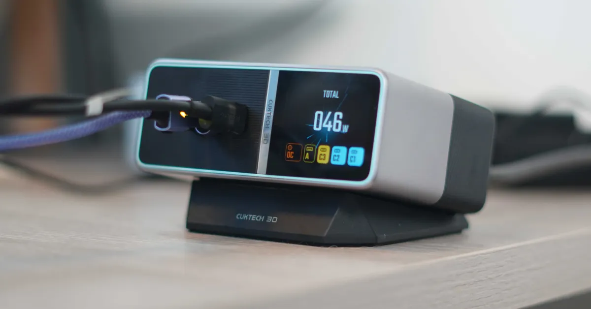 CUKTECH 30 Ultra: Potenza e Monitoraggio Veloce per la Tua Scrivania