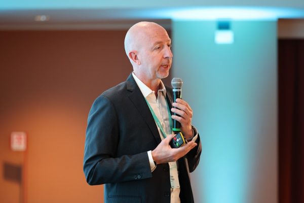 Cybersecurity e Intelligenza Artificiale: Sfide Emergenti per le Telecomunicazioni