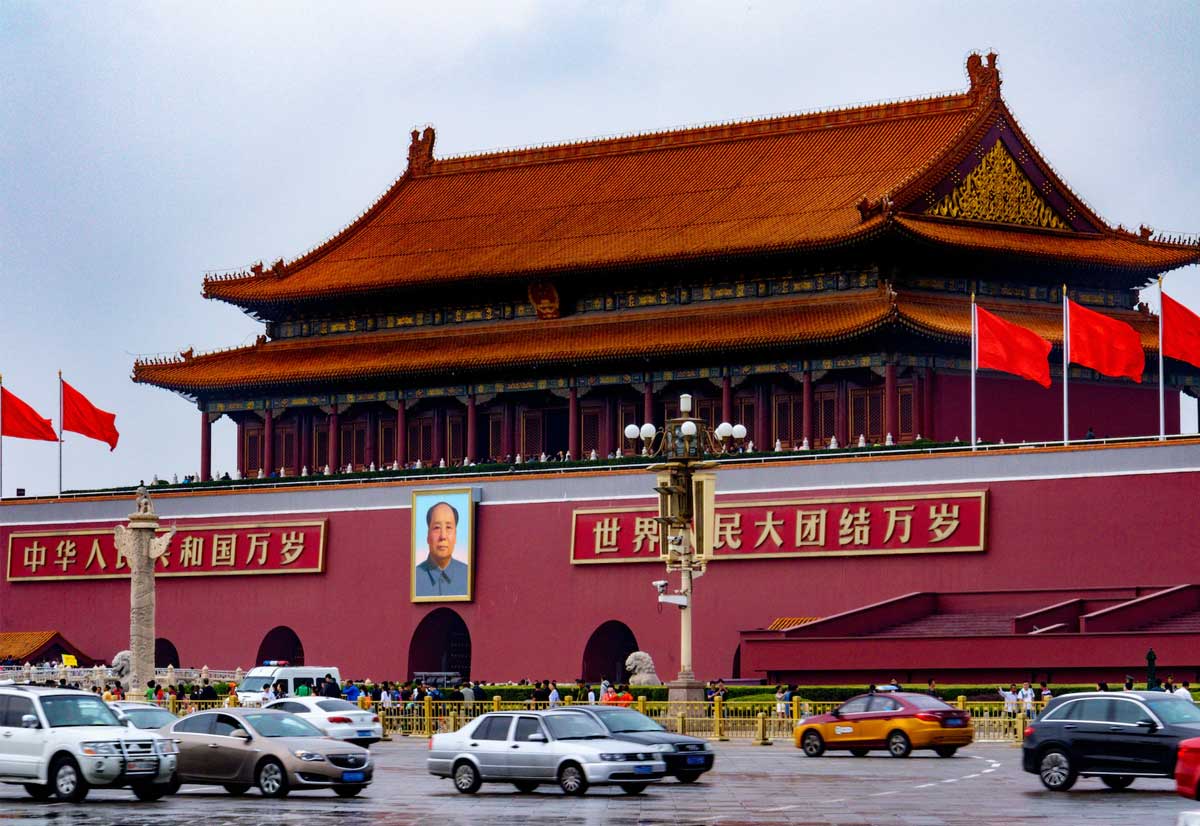 In Cina, viaggio all’estero per esperti di AI solo con permesso speciale