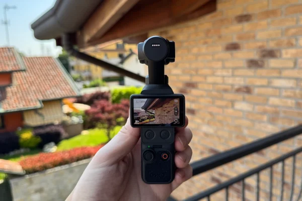 Recensione DJI Osmo Pocket 4: La Compatta Ideale per i Creativi