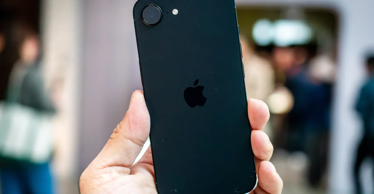 Le entrate di Apple dall’iPhone raggiungono i 57 miliardi di dollari nonostante la carenza di chip