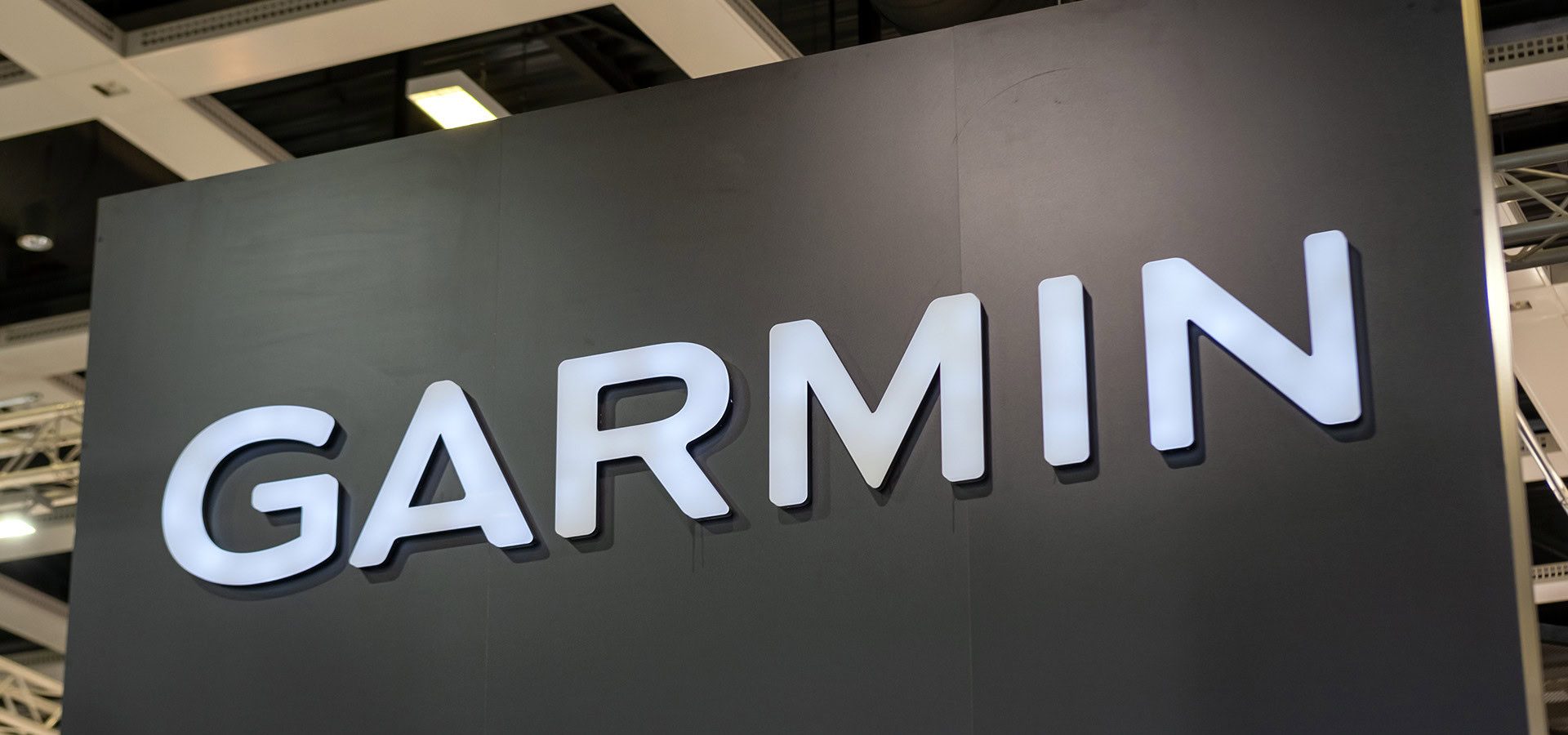 Il nuovo avversario di Fitbit Air senza schermo di Garmin è stato svelato!