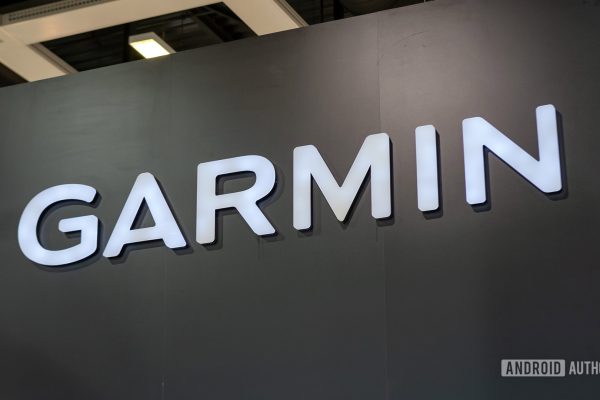 Il nuovo avversario di Fitbit Air senza schermo di Garmin è stato svelato!