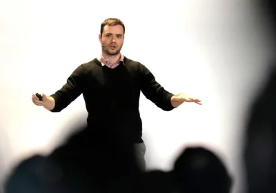 Andrej Karpathy, co-fondatore di OpenAI, entra nel team di pre-addestramento di Anthropic