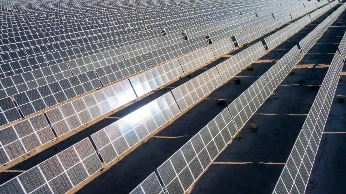 L’impennata dei data center AI di Microsoft ostacola gli obiettivi di energia pulita