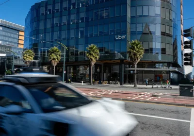 Uber punta a trasformare i suoi milioni di autisti in una rete di sensori per le aziende di auto a guida autonoma