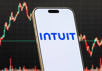 Intuit annuncia il licenziamento di oltre 3.000 dipendenti per puntare sull’intelligenza artificiale