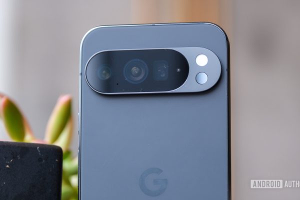 Pixel 11 Pro e Pro XL: Rivelati Nuovi Dettagli su Fotocamere Potenziate e RGB ‘Pixel Glow’