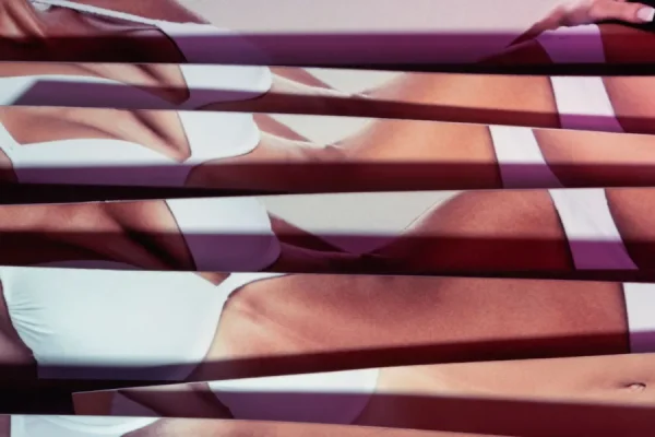 Il Download: Corpi Rubati nel Deepfake Porn e la Condivisione Illegale di Numeri Privati tramite AI